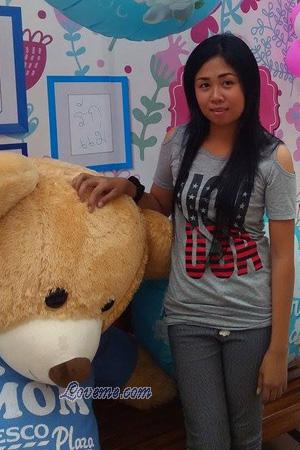 157525 - Oratai Age: 37 - Thailand