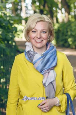 179290 - Ksenia Age: 43 - Russia