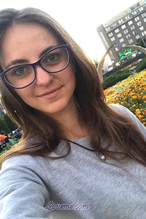 182768 - Anna Age: 26 - Ukraine