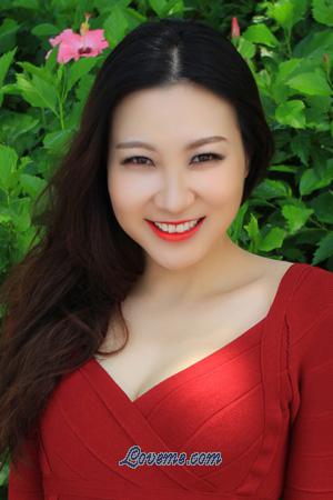 197447 - Vicky Age: 37 - China