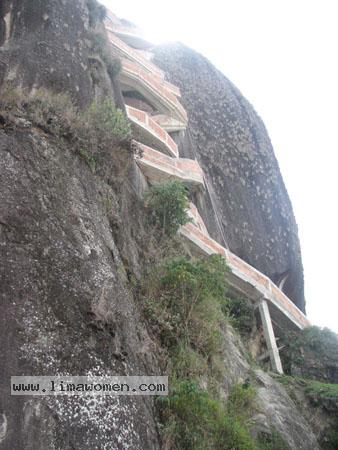 sexy-latin-women-034