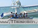cartagena-women-boat-1104-41