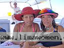 cartagena-women-boat-1104-58